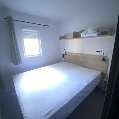 Kamp alanı Mobil 4 Etoiles